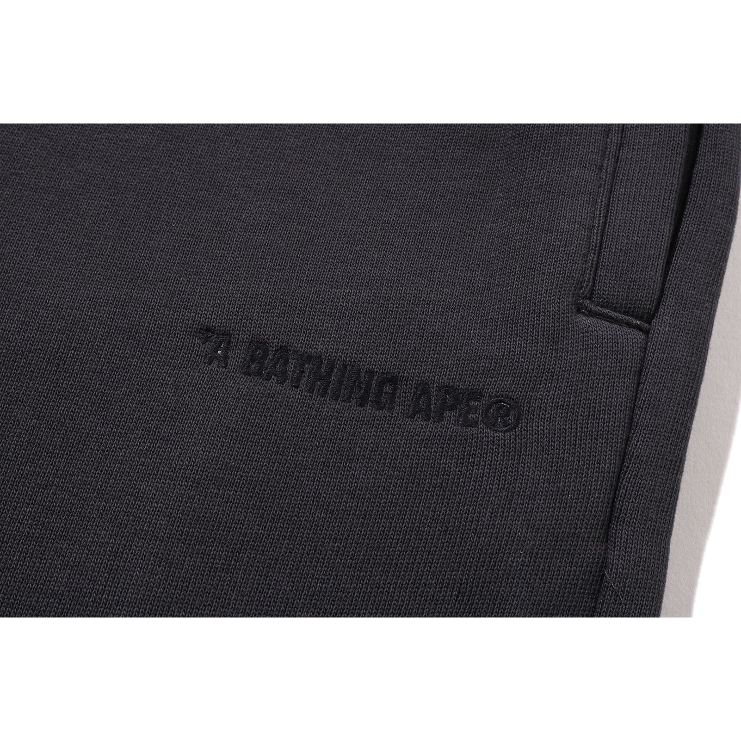 BATHING APE LOGO KNEE LENGTH RELAXED FIT SWEAT SHO